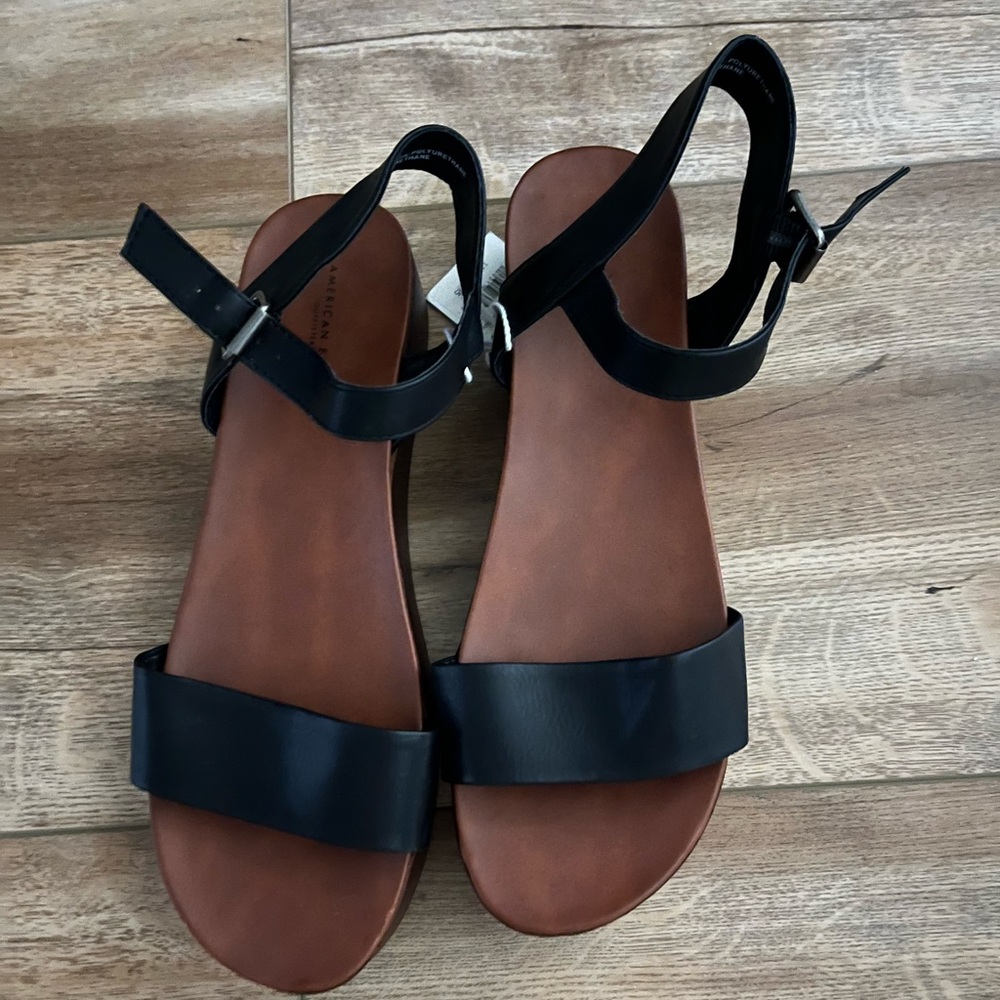 American Eagle Outfitters Platform
Sandals